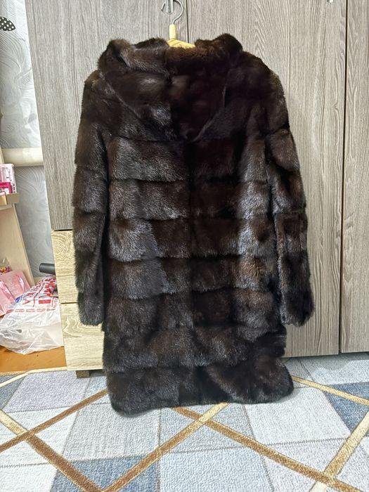 Продам норковую шубу