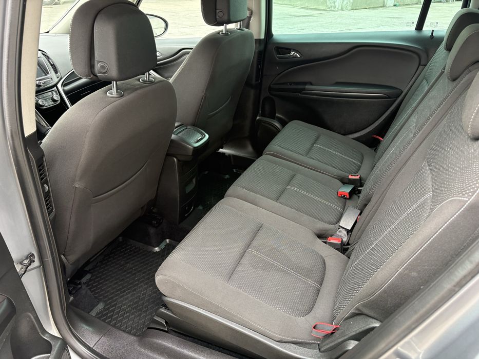 OPEL Zafira ~ 2018 ~ FULL LED ~ 7 Locuri ~ 1.6CDTI 136CP ~ EURO 6 ~ LaneAssist ~ Camera spate ~ KM Reali ~ Volan incalzit ~ Navigatie ~