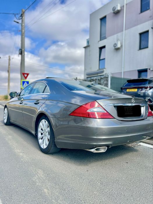 MERCEDES-BENZ CLS 2010 — imagine 4
