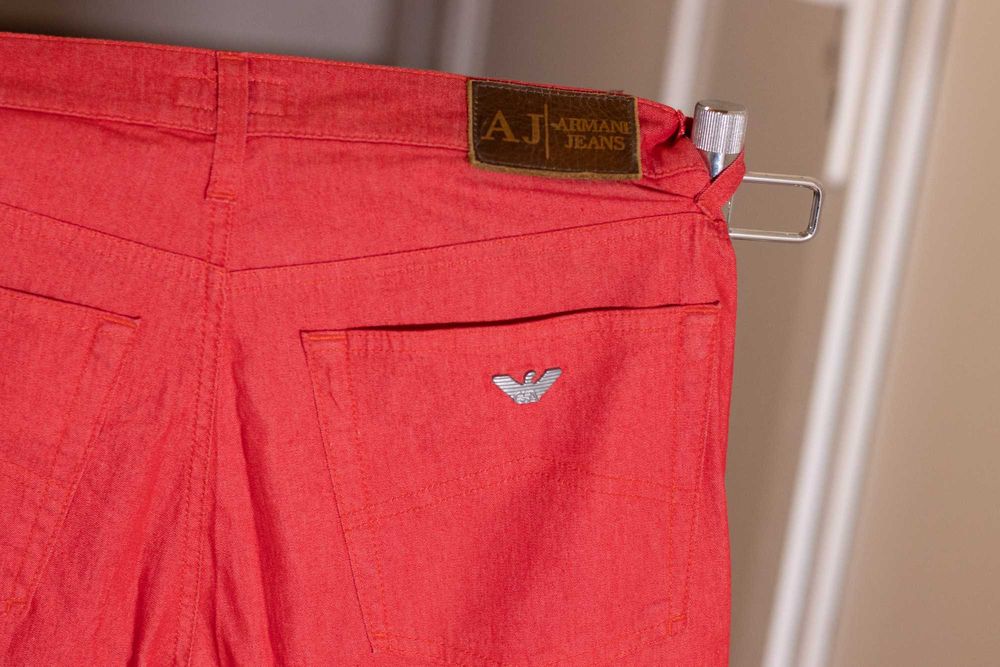 Pantaloni Armani Roșii