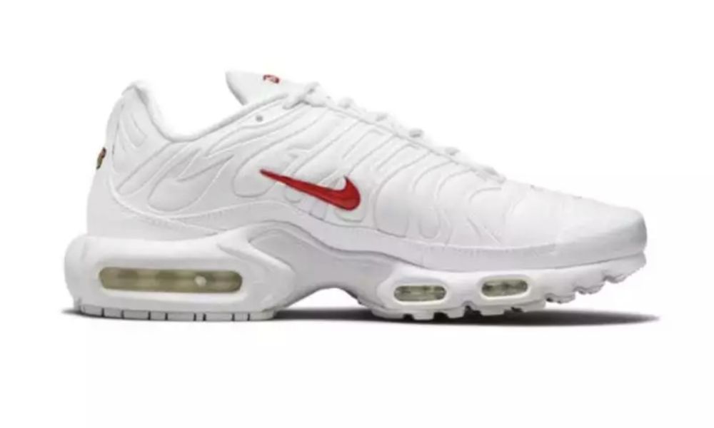 Обувки Supreme x Nike Air Max Plus Tn