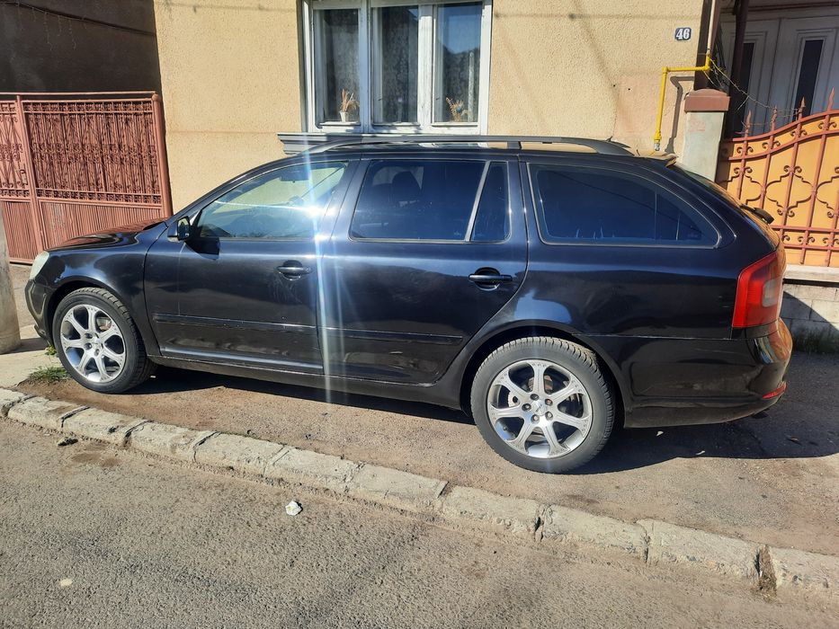 Vând skoda Octavia premia