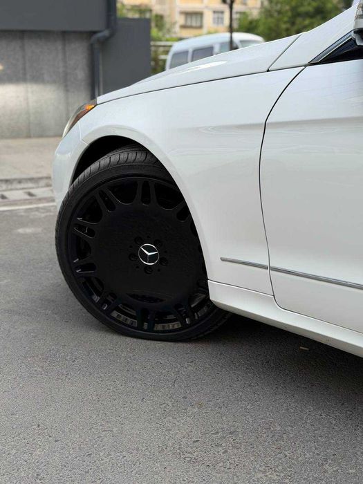 Sotuvda Mercedes - Benz E400  Coupe