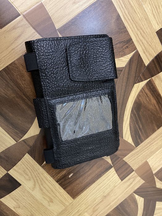 Кожаный органайзер на козырек машины.