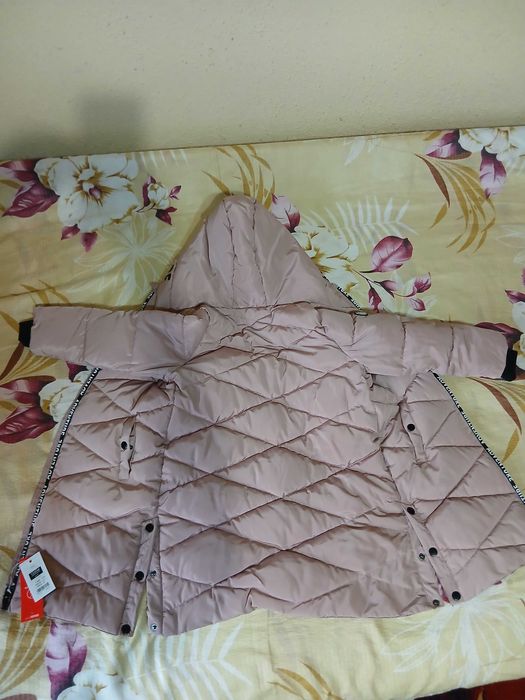 Geaca noua de primavara pentru fete mărimea 122 cm vârsta 6 - 9 ani