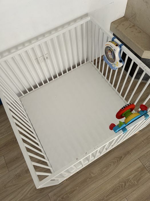 дървен бебешки парк