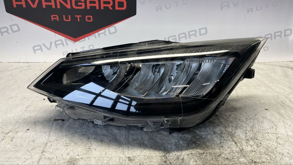 Seat Ibiza 5 Lift десен и ляв фар