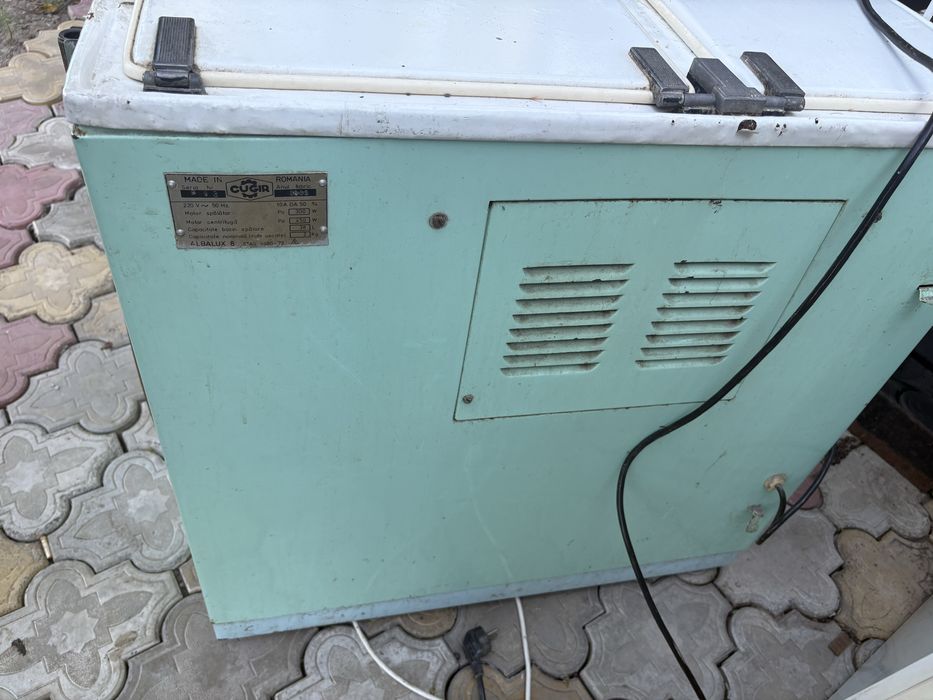 Doar in iasi Masina de spalat Albalux 8 vintage veche model romanesc cuva dubla centrifuga functionala