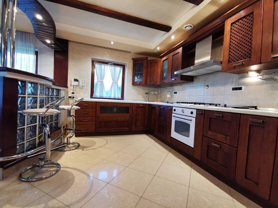 Casa in BUCIUM. Proprietar