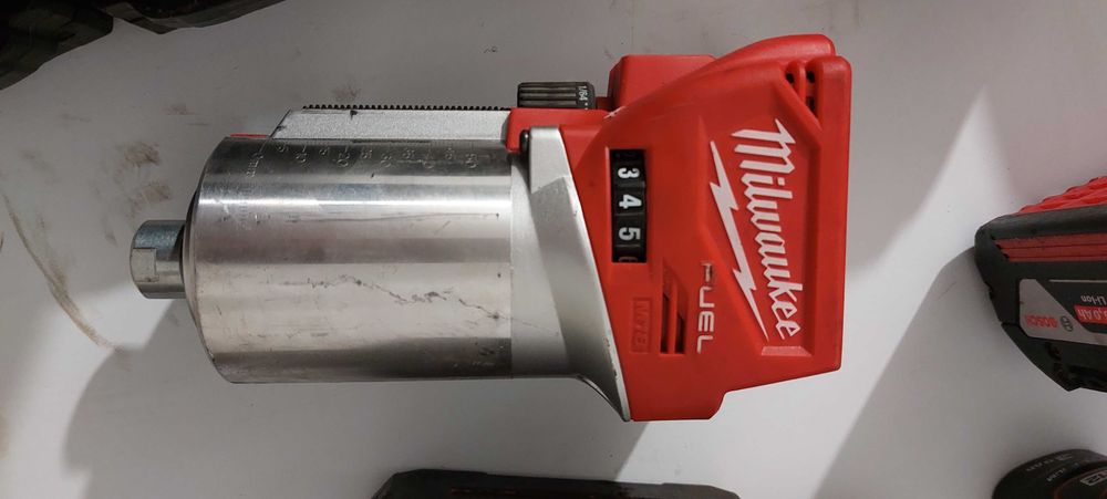 Батерии MILWAUKEE