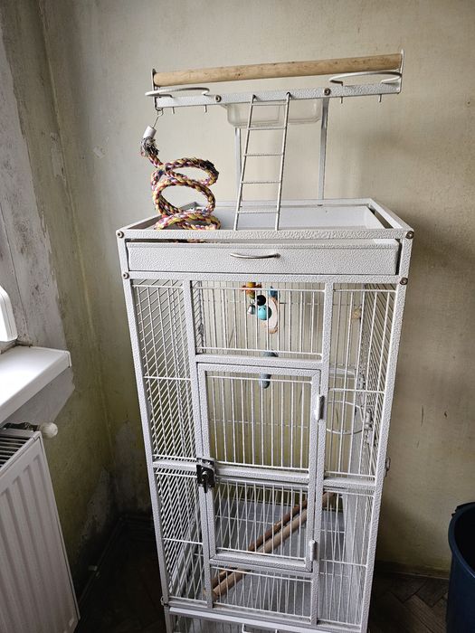 Voliera pentru pasari exotice