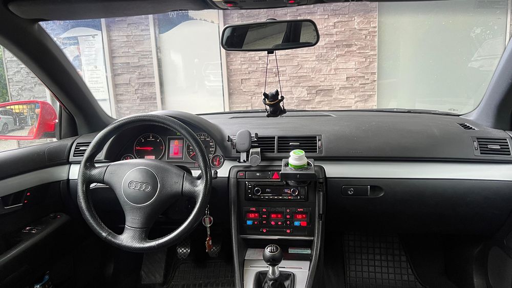 AUDI A4 2002 — imagine 4