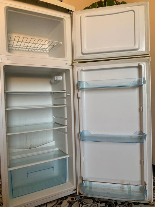 Artel холодильник сотилади