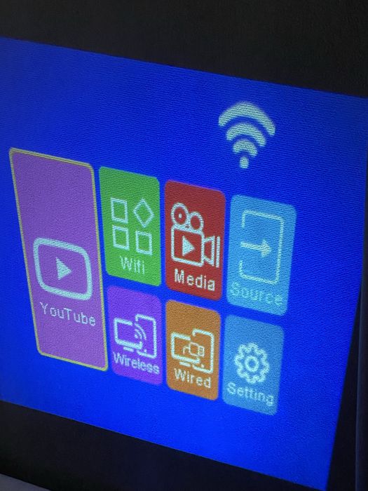 Портативный Wi-Fi проектор
