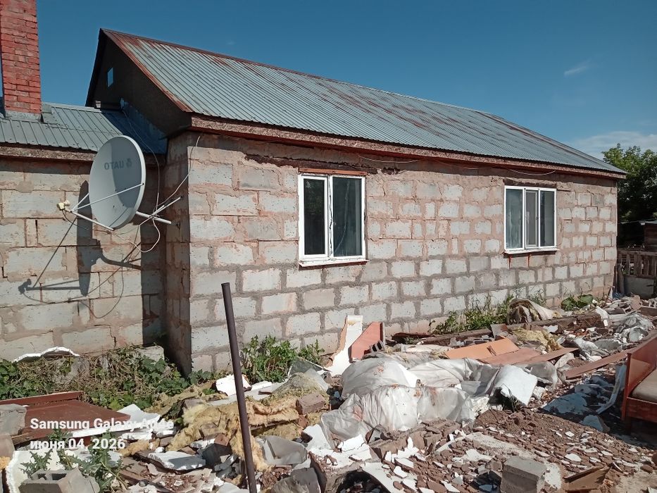 Продам  3 дом на разбор