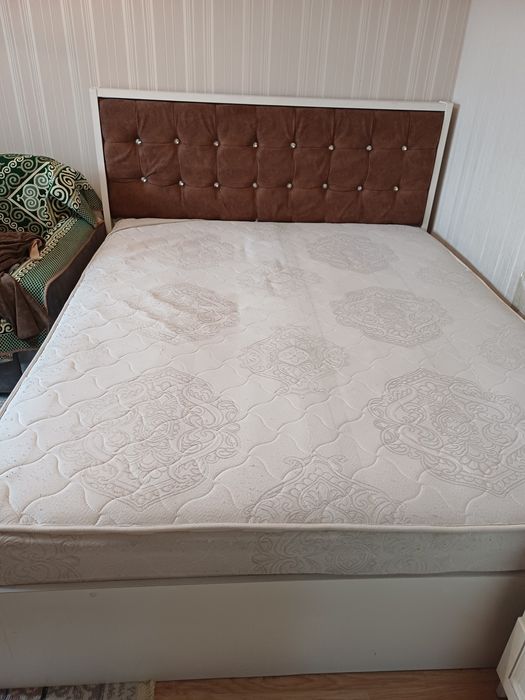 Продается 2х спальная кровать