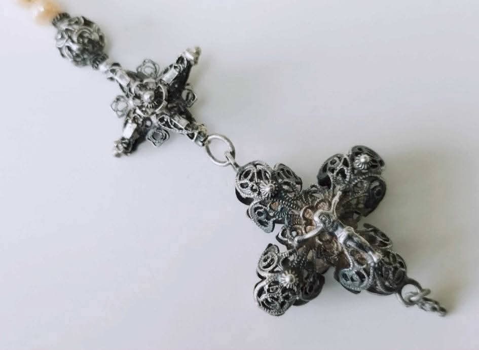 Rozariu vechi de mana din argint in filigran cu perle, copii