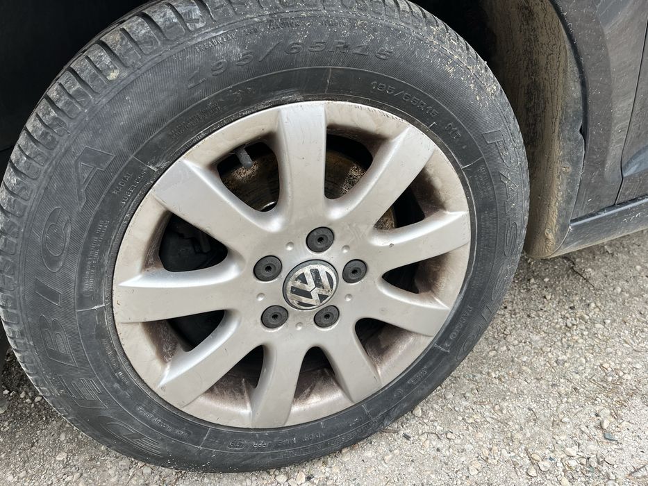 Volkswagen Golf 5 PLUS 1.6 FSI - НА ЧАСТИ