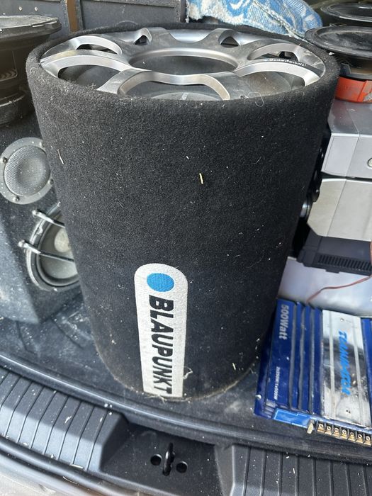 Радио, тонколони hertz,усилвател терминатор