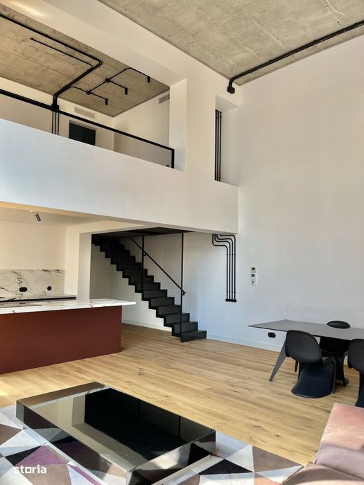 Duplex spectaculos cu 4 camere, 214 mp și terasă privată