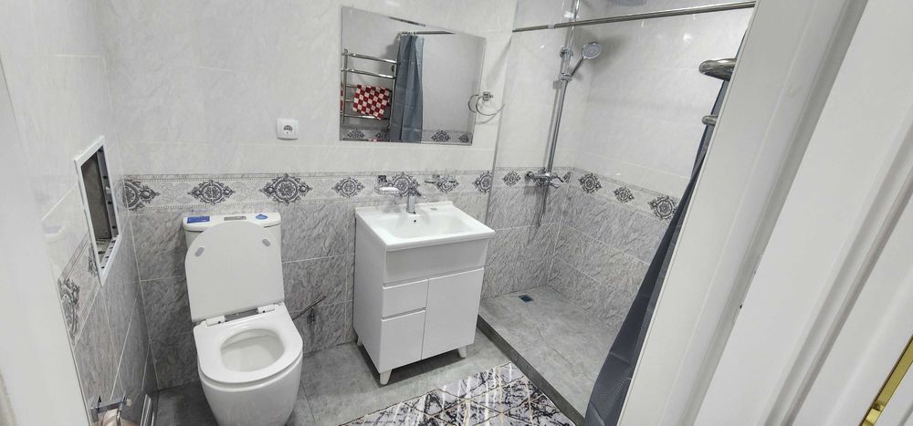 kvartira Xumsonbuloq sanatoriya oldida, 8 qavat dom 4 etajda