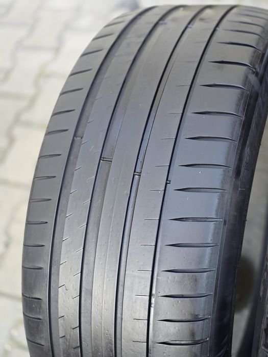 255 45 19 Michelin