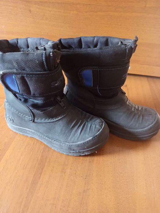 Продам детские резиновые сапоги