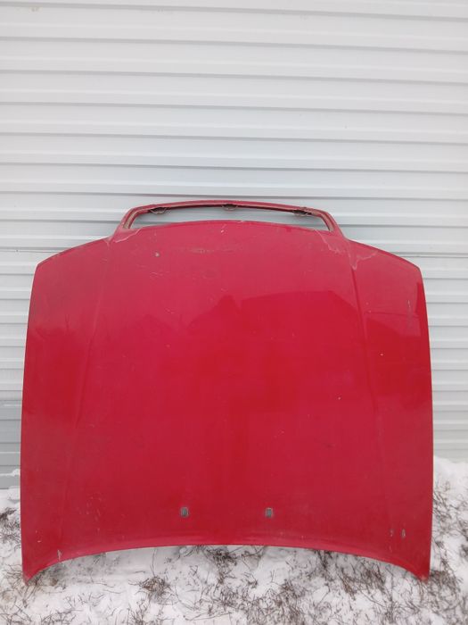 Продам капот от ауди с4