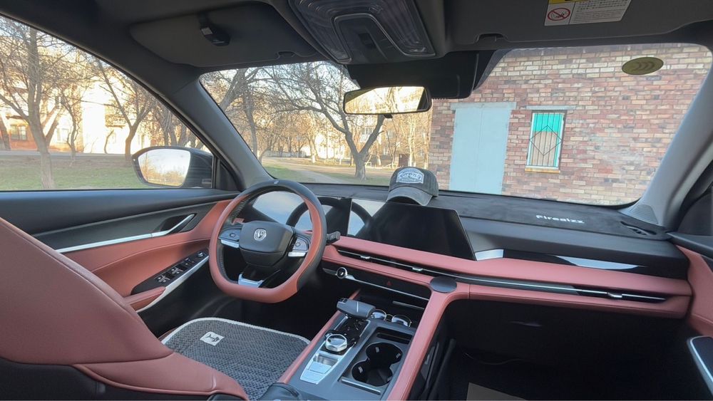 Продам Changan cs75+. 2024год