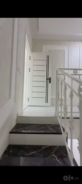 Котедж сотилади. 5 хона. 2 та санузел. Хонабод махаллада.
