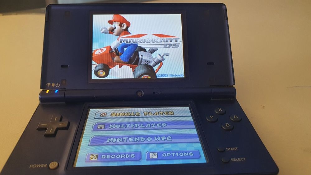 Продам nintendo dsi
