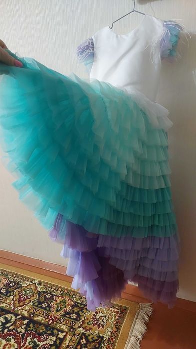 Платье нарядное для девочки