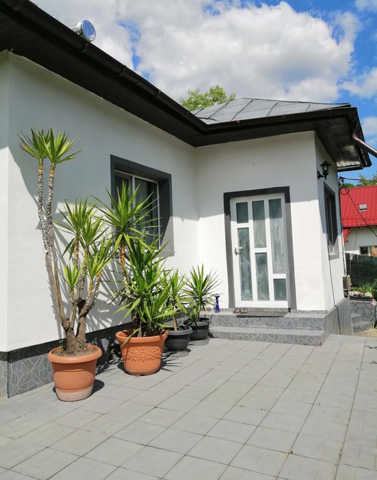 casa de vinzare 5 camere 2 bai 25m deschidere la sosea