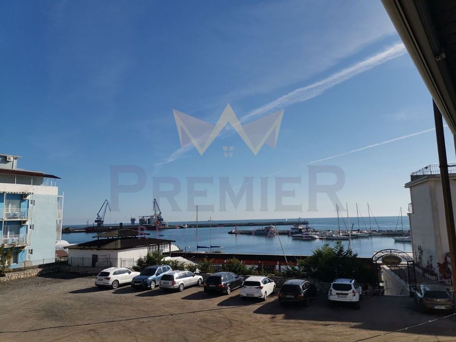 Дава се под наем Едностаен апартамент в Балчик - 70 кв.м за 600 € - Снимка #3