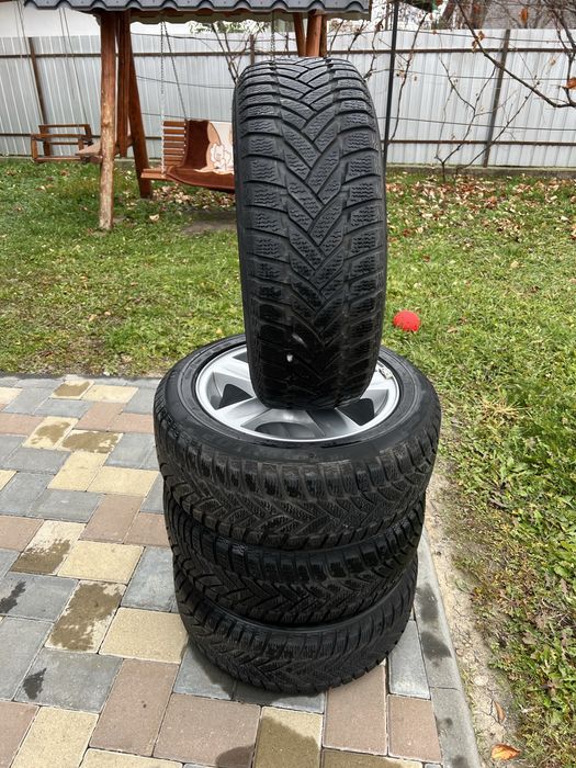 Jante aliaj de BMW  205x55x 16-M+S- Dunlop Runflat- nerulate in Romani