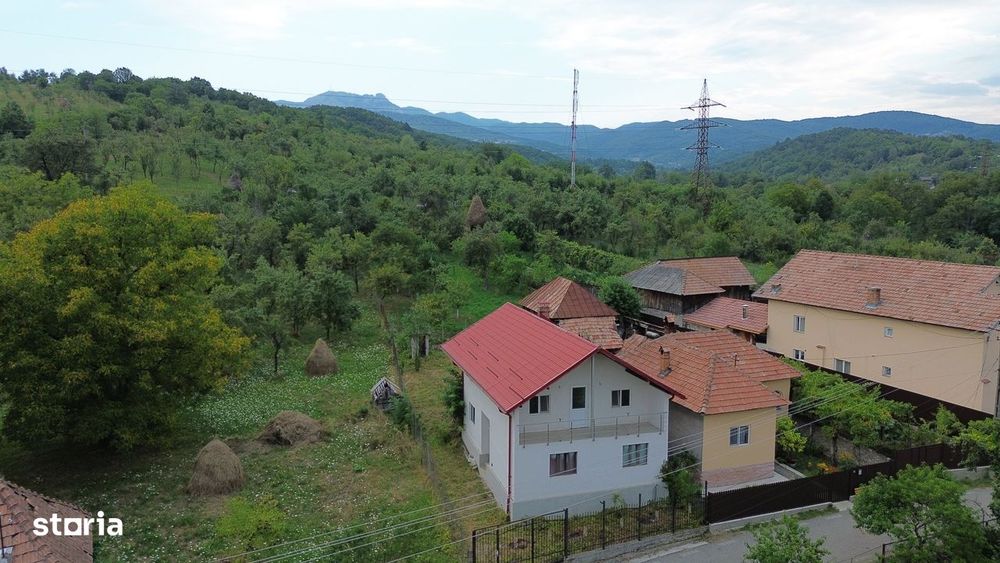 Casa / Zona Salatrucel / Valcea /