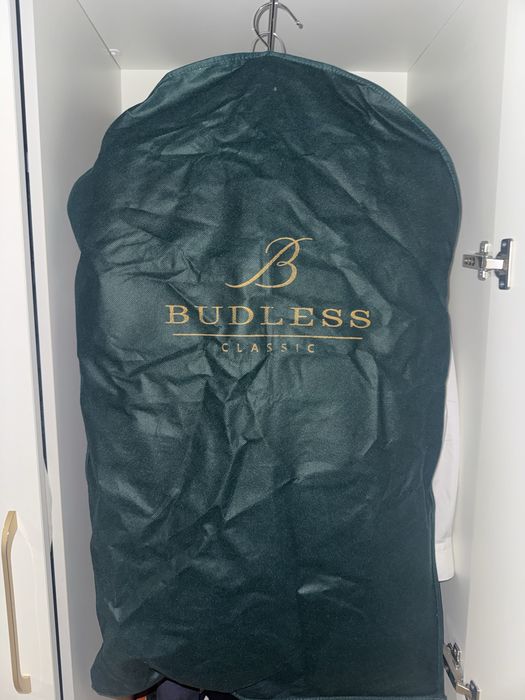 Костюм Budless.