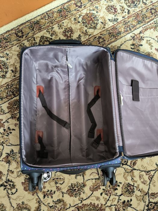 Чемодан синий, размер S