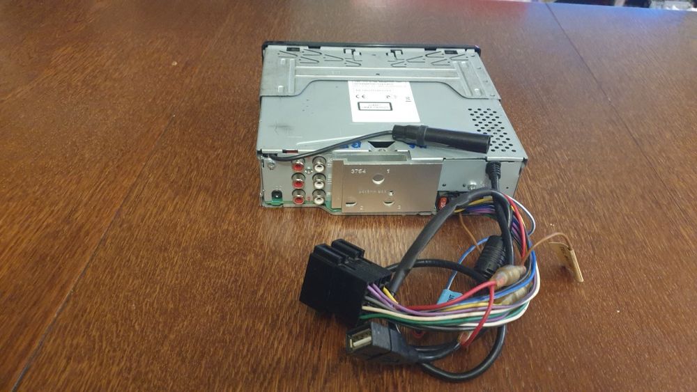 Авто радио плеър музика за кола Кенуулд Kenwood CD MP-3 USB AUX Bluetooth Блутут Цветове
