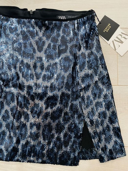 Къса пола на Zara с пайети