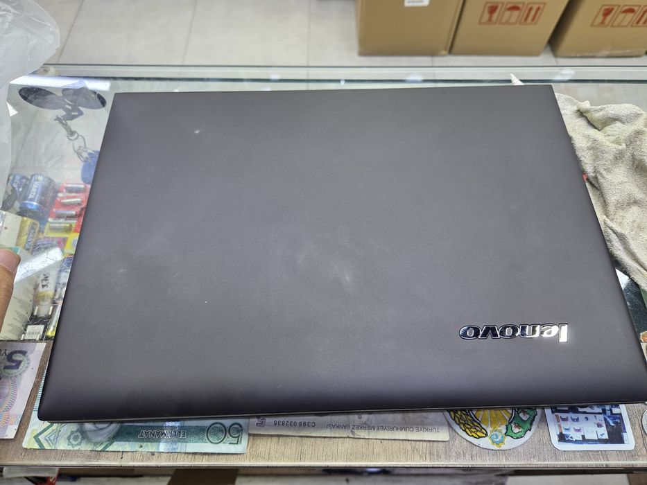 Lenovo i 5 kak noviy