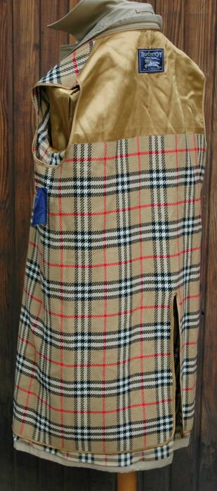 Trench pardesiu Burberrys autentic, vintage cu căptușeală din stofa de