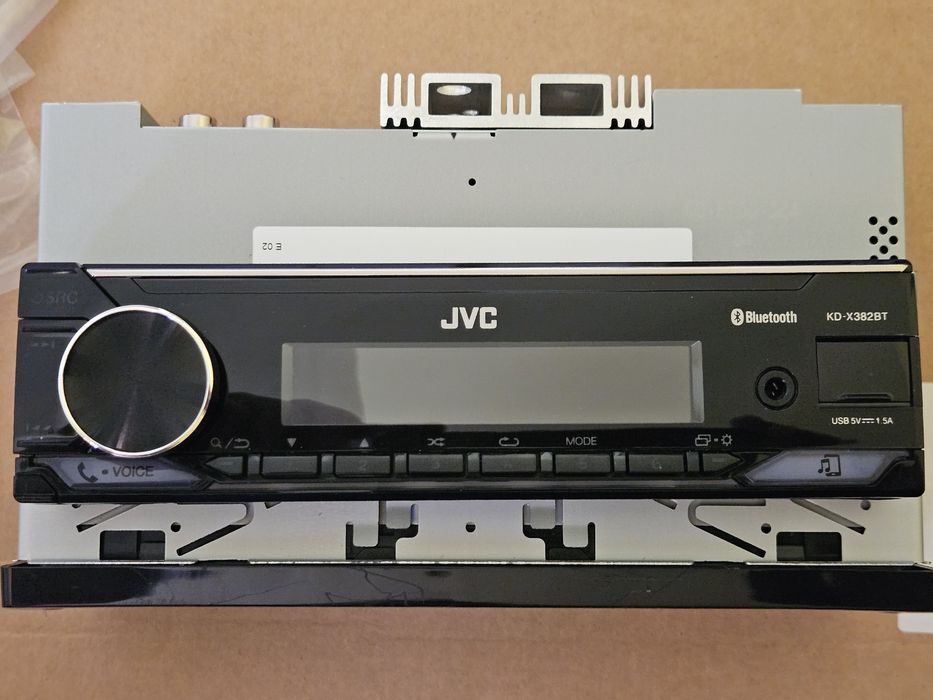 Плеър за кола JVC KD-X382BT
