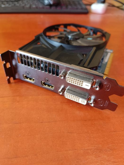Видеокарта GTX 750