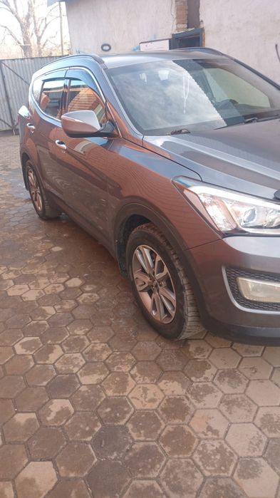Продам Hyundai Santa fe 2014 года