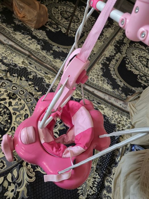 Прыгунок для девочки