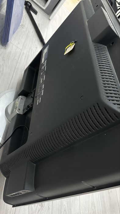 Продается телевизор Hitachi