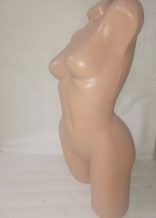 Манекены женские