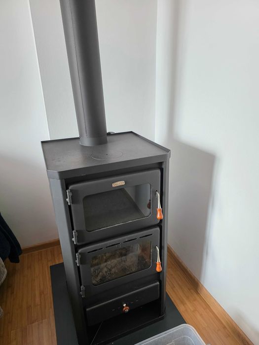 Sobă pe lemne Prity FM 12