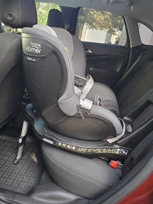 Scaun auto Britax Romer Dualfix i-Size